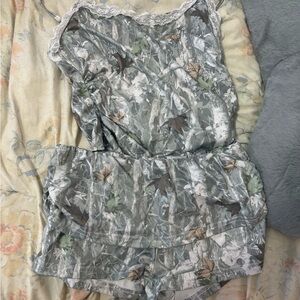SHEIN Gray Camouflage Lace Sleep Romper